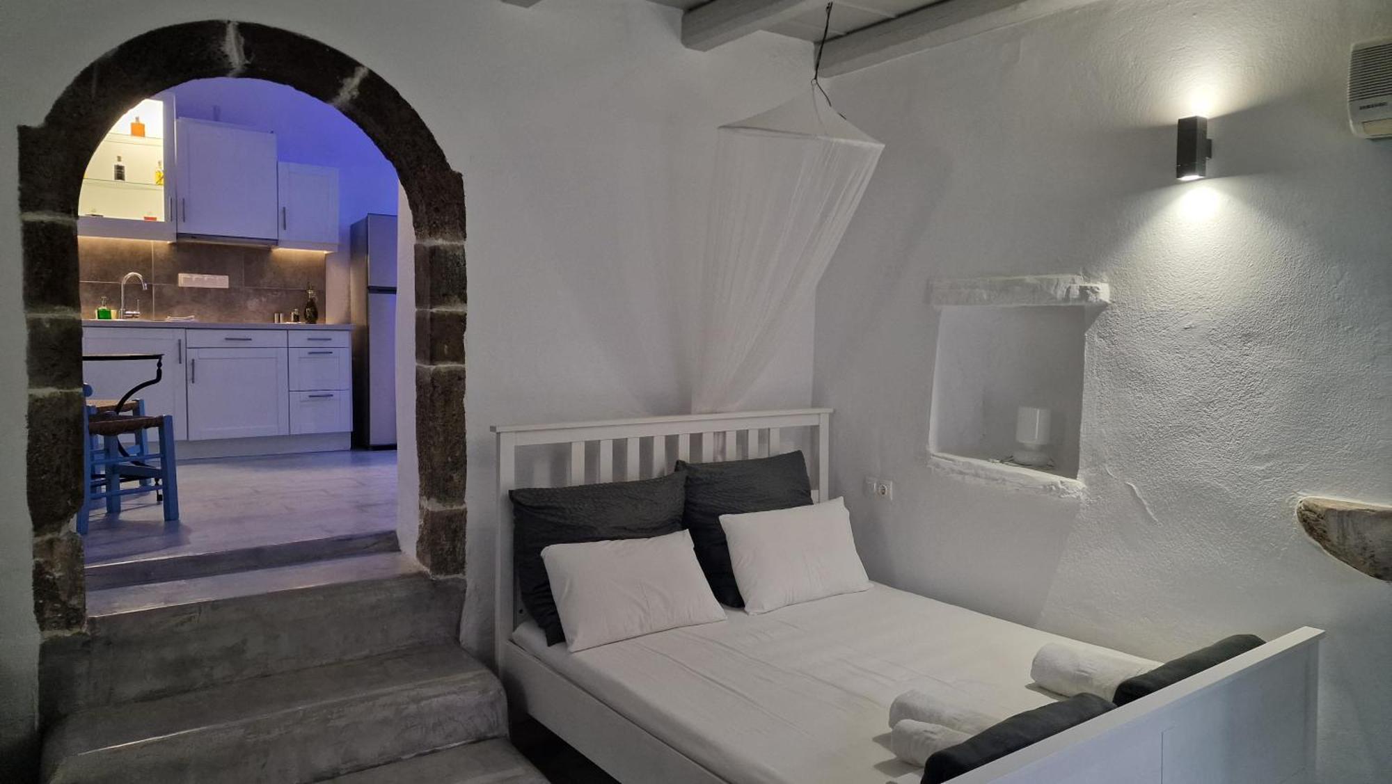 Xenonas Apartman Kamilári Szoba fotó