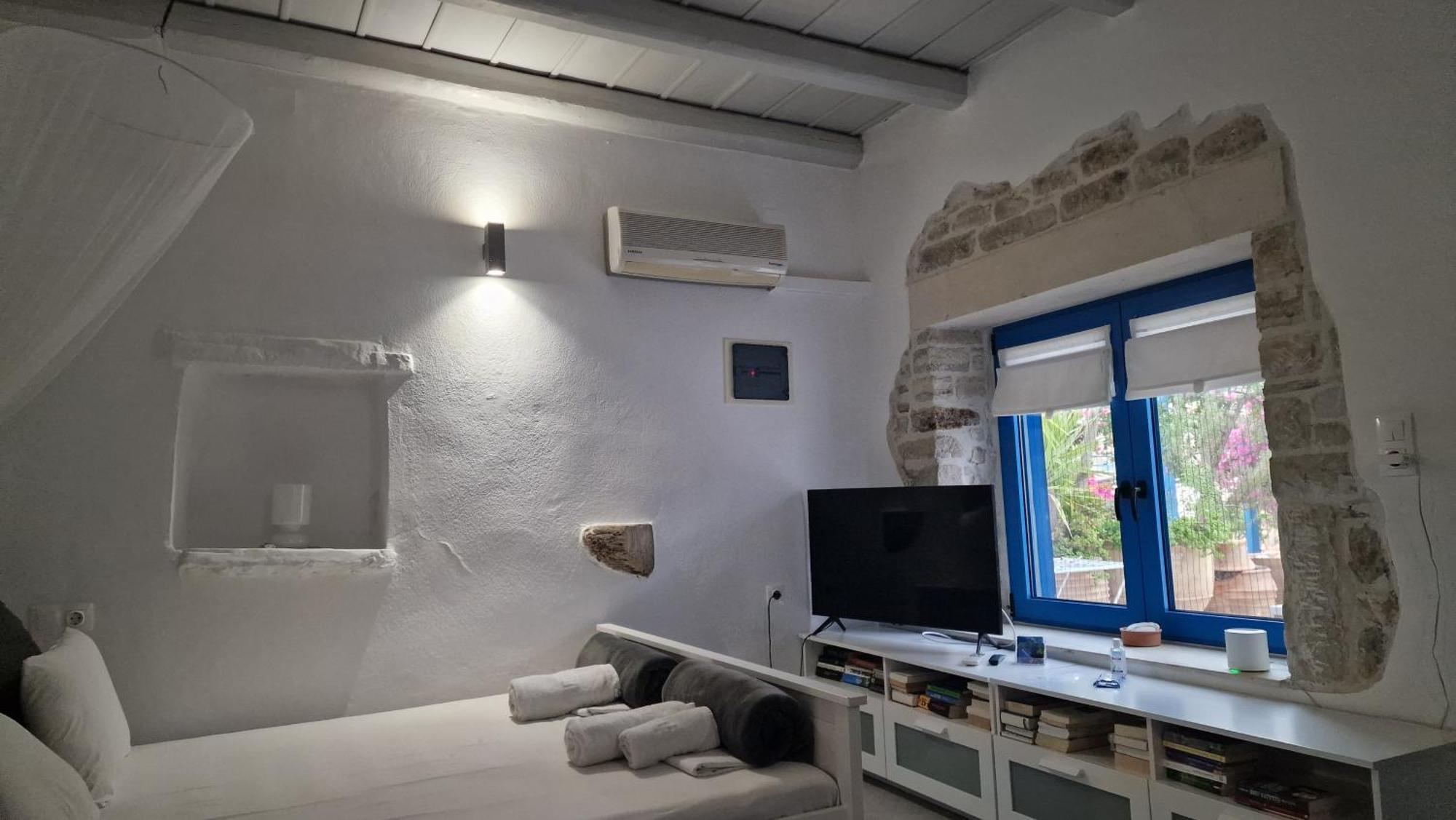 Xenonas Apartman Kamilári Szoba fotó