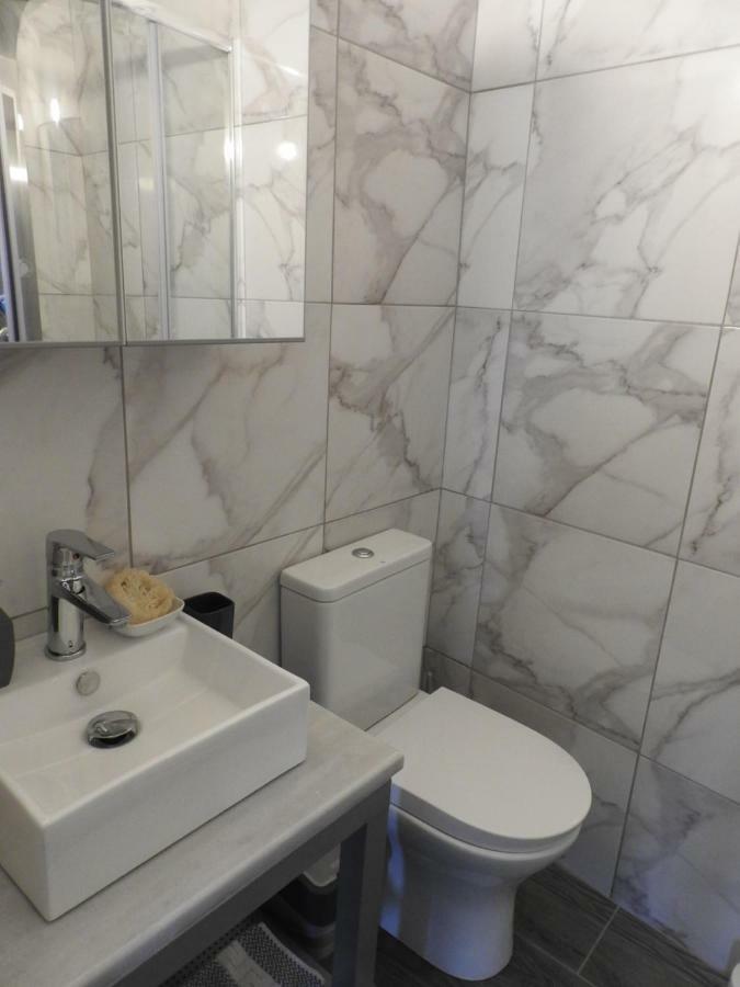 Xenonas Apartman Kamilári Kültér fotó